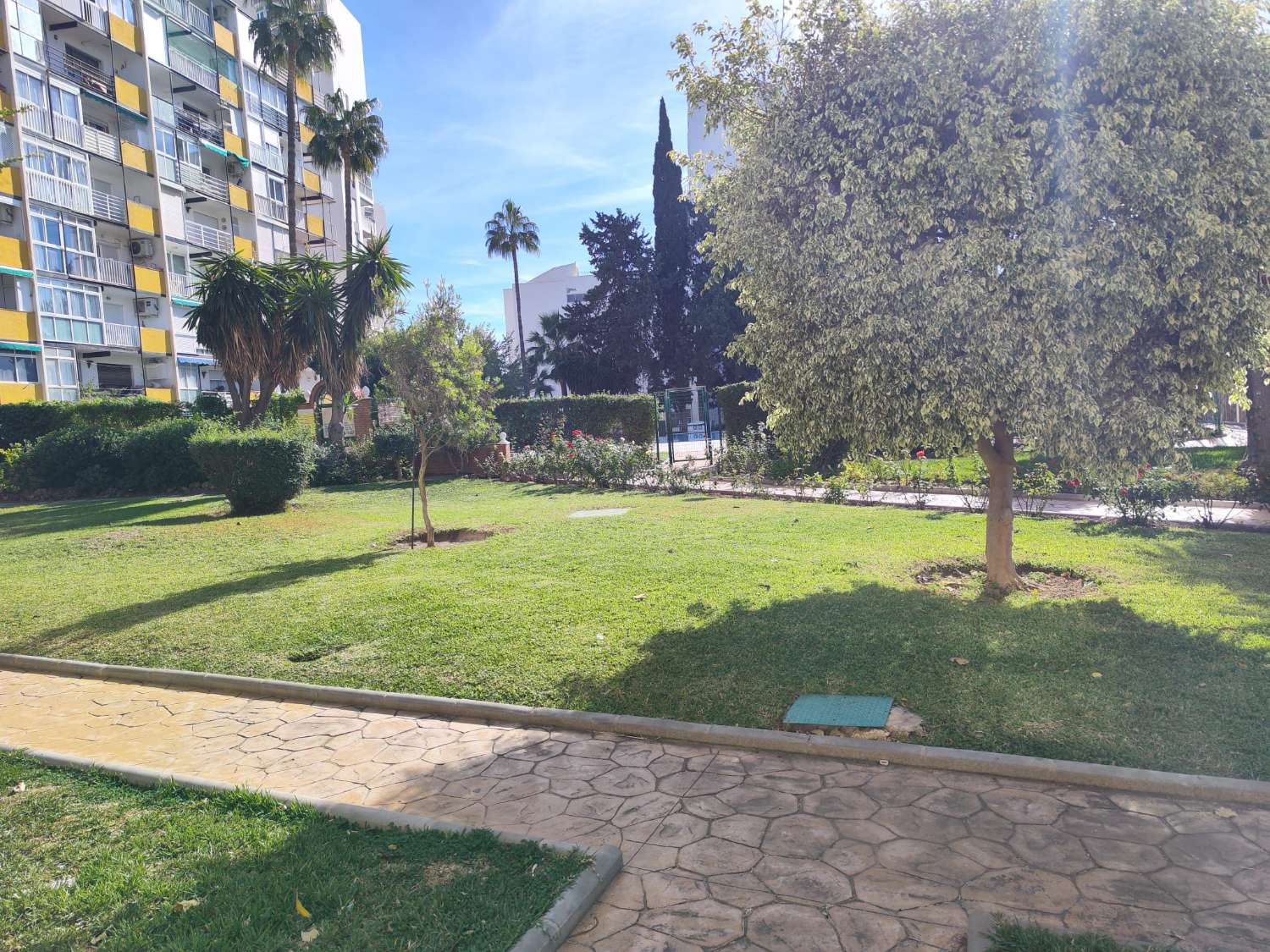 MID-SEASON. FOR RENT FROM 1.9.24-31.5.25 NICE APARTMENT IN BENALMADENA