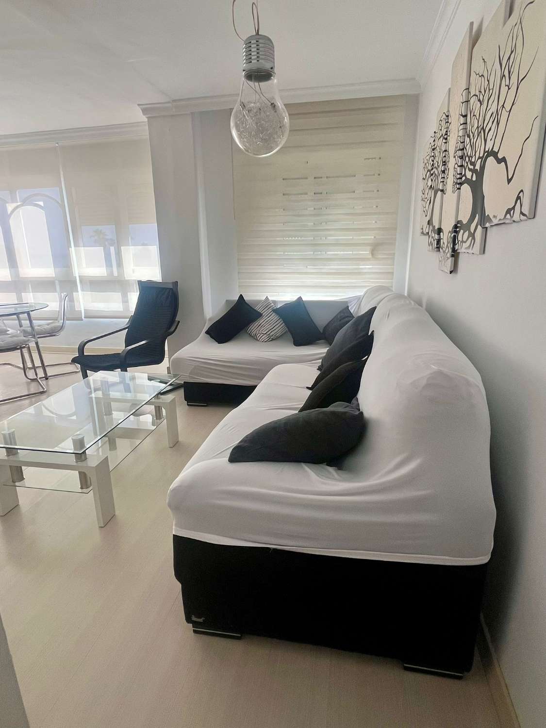 MID SEASON .FOR RENT FROM 1.9.25-20.6.26 NICE APARTMENT ON 1ST LINE BEACH WITH SEA VIEWS IN BENALMADENA