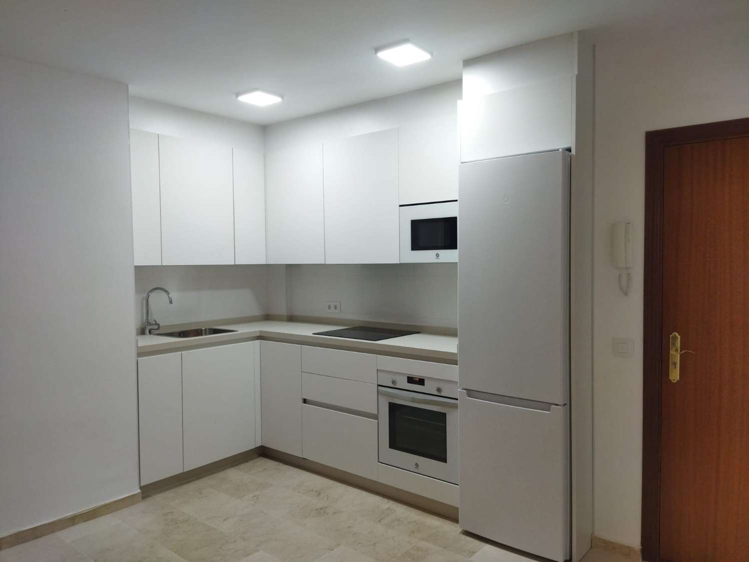 HALF SEIZOEN. TE HUUR VAN 1.09.26-30.6.27 PRACHTIG APPARTEMENT MET UITZICHT OP ZEE IN LOS BOLICHES (FUENGIROLA)