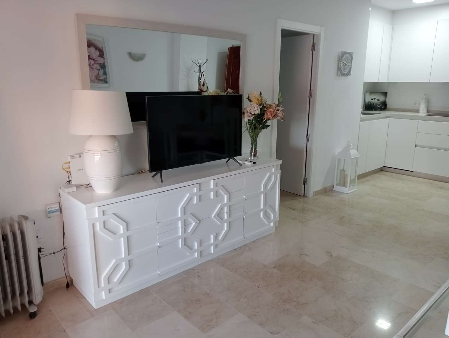 HALF SEIZOEN. TE HUUR VAN 1.09.26-30.6.27 PRACHTIG APPARTEMENT MET UITZICHT OP ZEE IN LOS BOLICHES (FUENGIROLA)