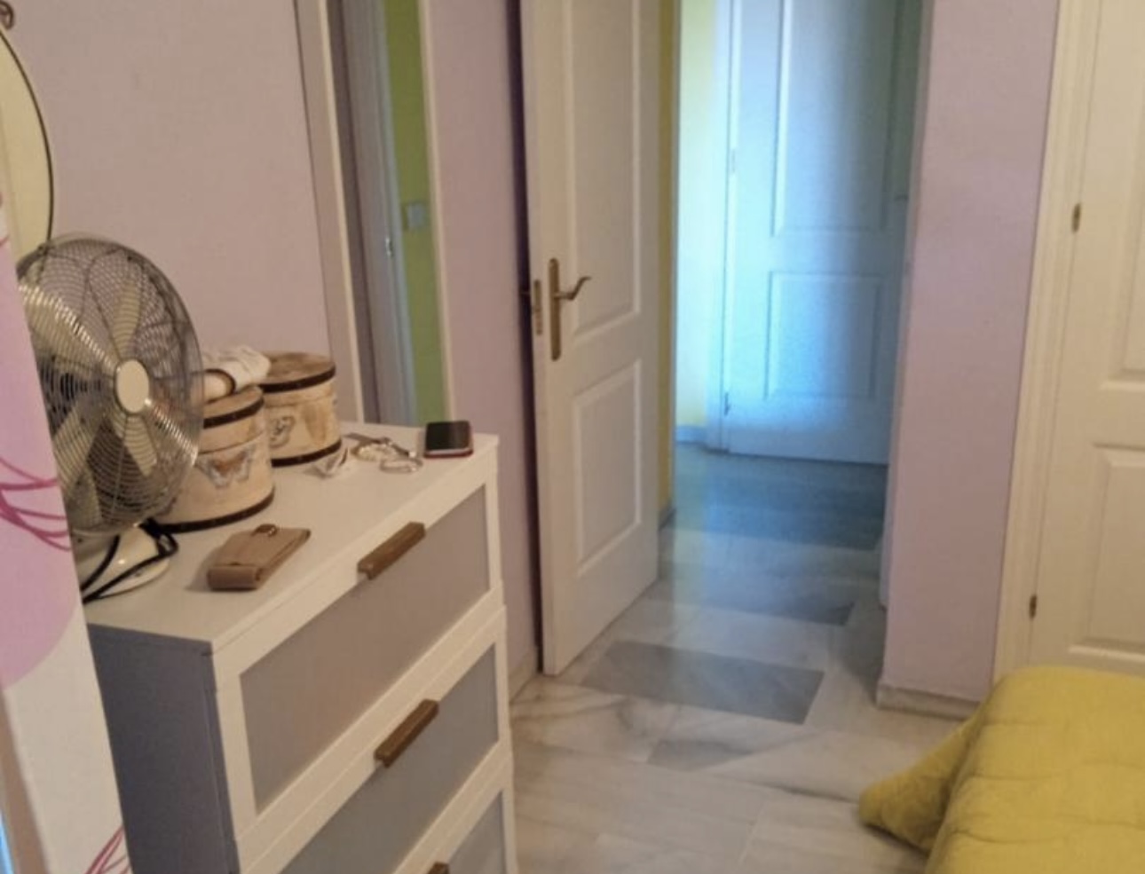 MID SEASON .FOR RENT FROM 01.04.25 - 31.01.25 BEAUTIFUL PENTHOUSE WITH SEA VIEWS IN LA CARIHUELA