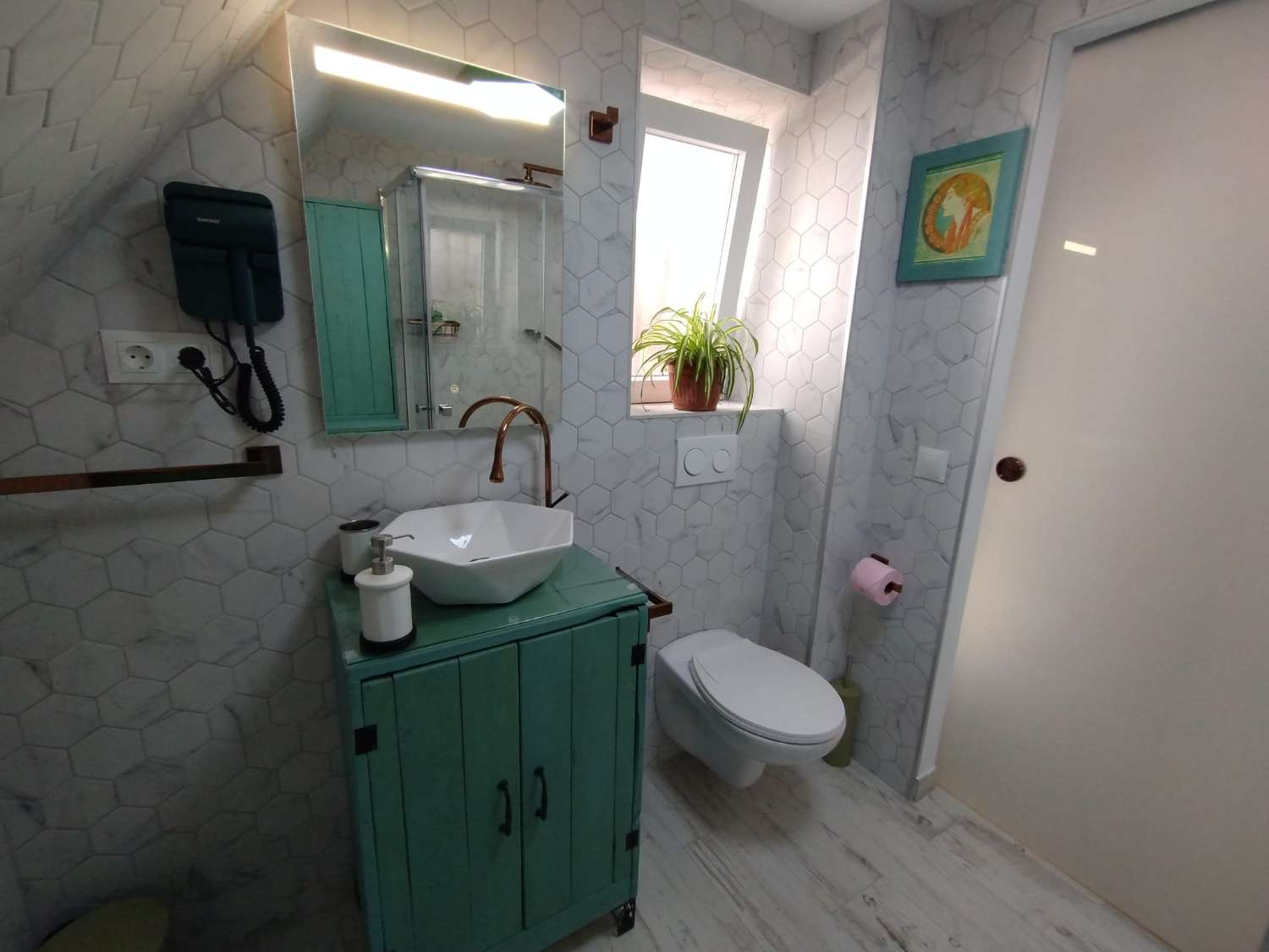 HALF SEASON. FOR RENT FROM 01/09/25 TO 30/06/26 NICE STUDIO IN TORREMOLINOS
