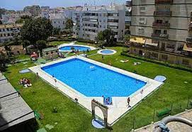 Halvsæson til leje. Fra nu - 15.9.25 til 30.6.26 Smuk lejlighed med havudsigt i Benalmádena 200 meter fra stranden