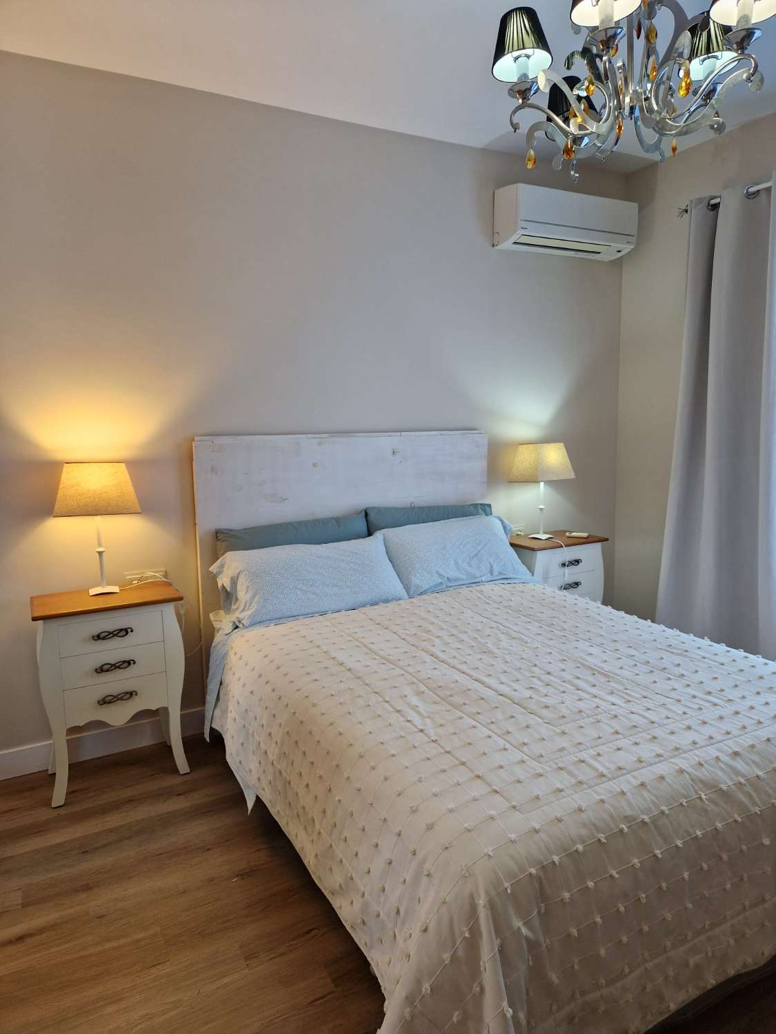 MEDIA TEMPORADA . SE ALQUILA  desde 1.10. 26-30.6.27  BONITO ATICO EN MIJAS COSTA