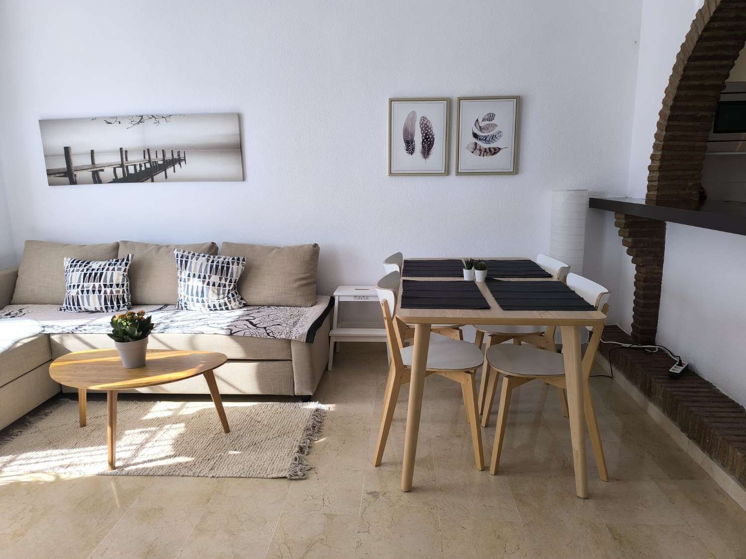 MEDIA TEMPORADA . SE ALQUILA DESDE 01/11/2026 HASTA 31.5.27 BONITO APARTAMENTO EN BENALMADENA COSTA