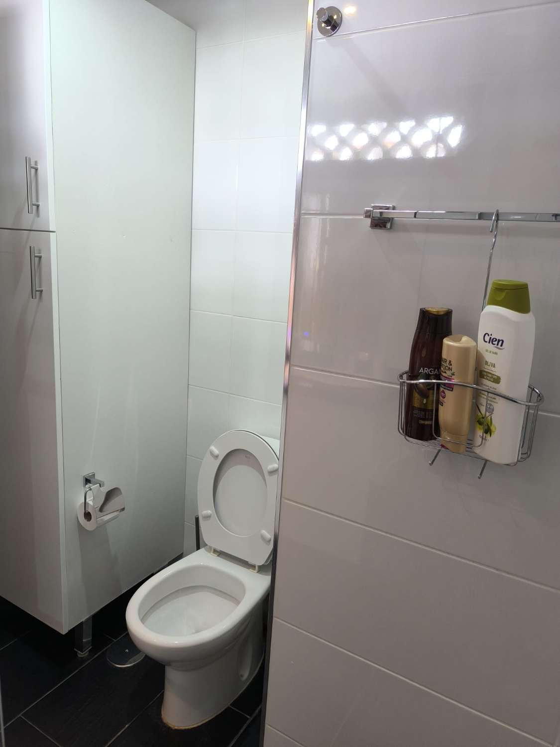 MEDIA TEMPORADA . SE ALQUILA DESDE 01/11/2026 HASTA 31.5.27 BONITO APARTAMENTO EN BENALMADENA COSTA