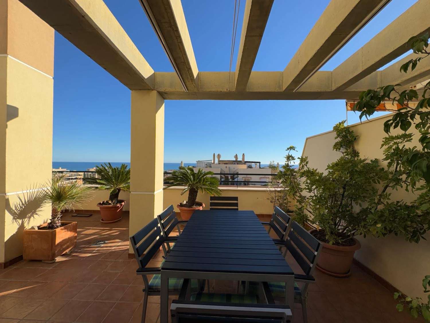 Kattohuoneisto myynnissä El Pinillo (Torremolinos)