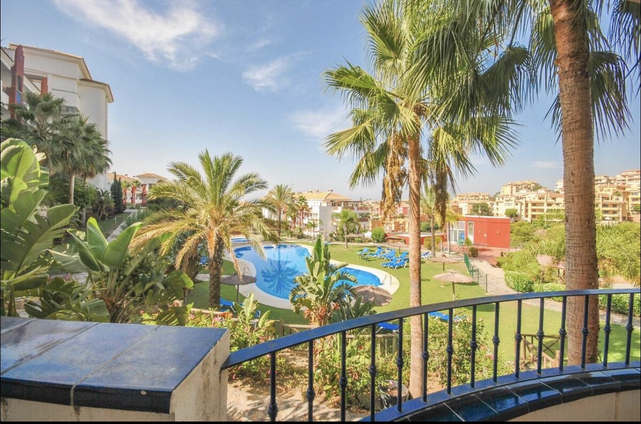 MEZZA STAGIONE. IN AFFITTO DAL 1.9.25-15.6.26 GRAZIOSO APPARTAMENTO A MIJAS