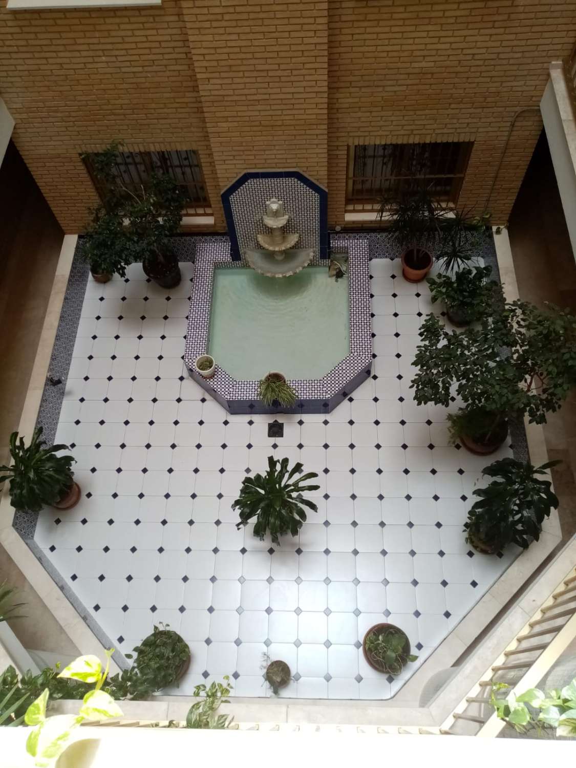 HALF SEIZOEN. TE HUUR VANAF 1.9.25-30.6.26 PRACHTIG APPARTEMENT MET UITZICHT OP ZEE IN FUENGIROLA