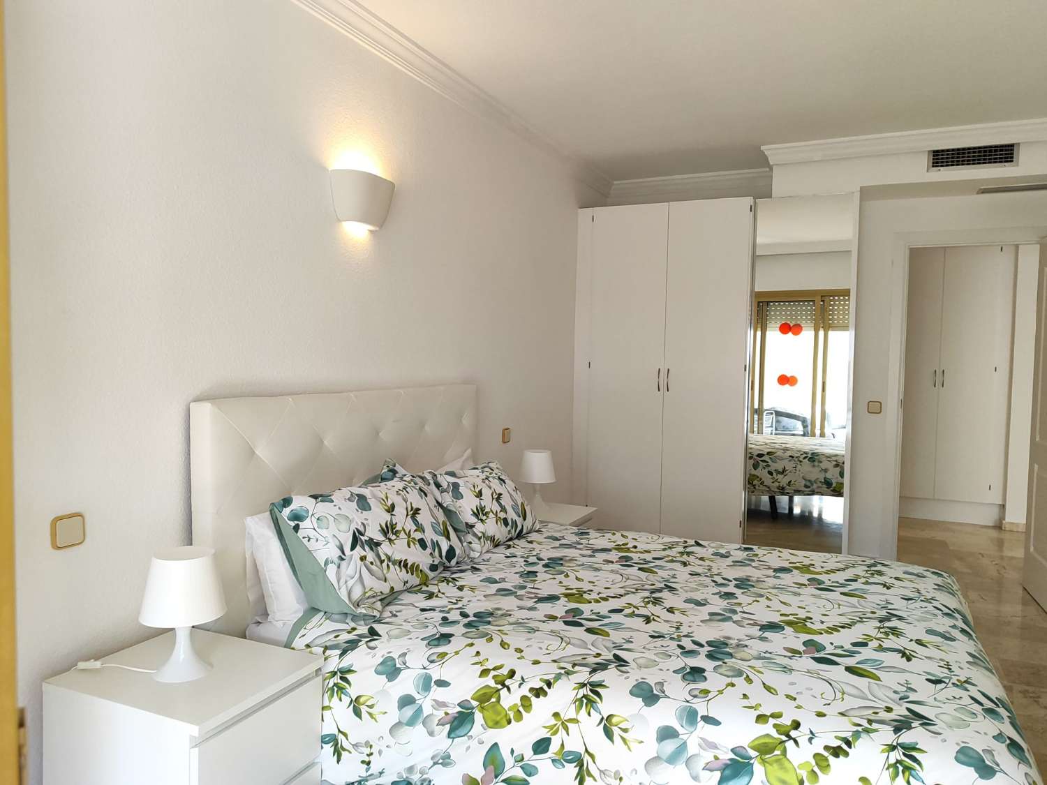 HALF SEIZOEN. TE HUUR VANAF 1.9.25-30.6.26 PRACHTIG APPARTEMENT MET UITZICHT OP ZEE IN FUENGIROLA