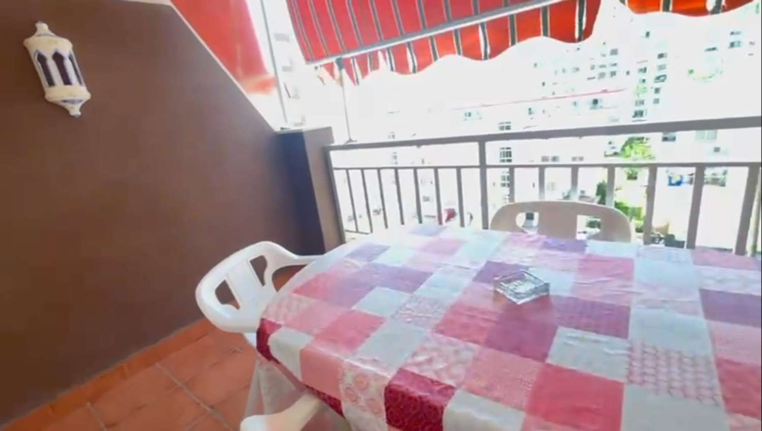DEMI-SAISON. A LOUER DU 01.09.25-30.6.26 MAGNIFIQUE APPARTEMENT AVEC VUE SUR LA MER À LOS BOLICHES (FUENGIROLA)