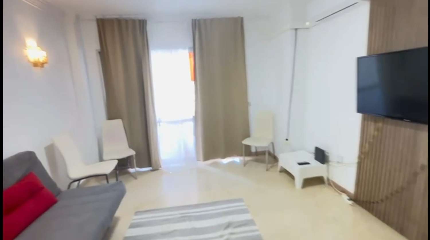 DEMI-SAISON. A LOUER DU 01.09.25-30.6.26 MAGNIFIQUE APPARTEMENT AVEC VUE SUR LA MER À LOS BOLICHES (FUENGIROLA)