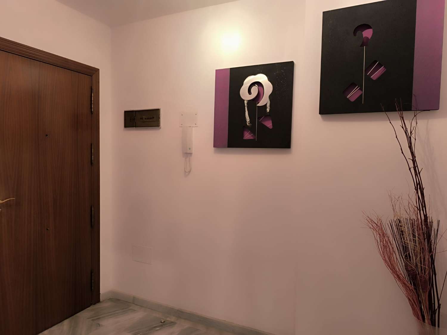 LARGA TEMPORADA . SE ALQUILA PRECIOSO APARTAMENTO CENTRICO EN BENALMADENA