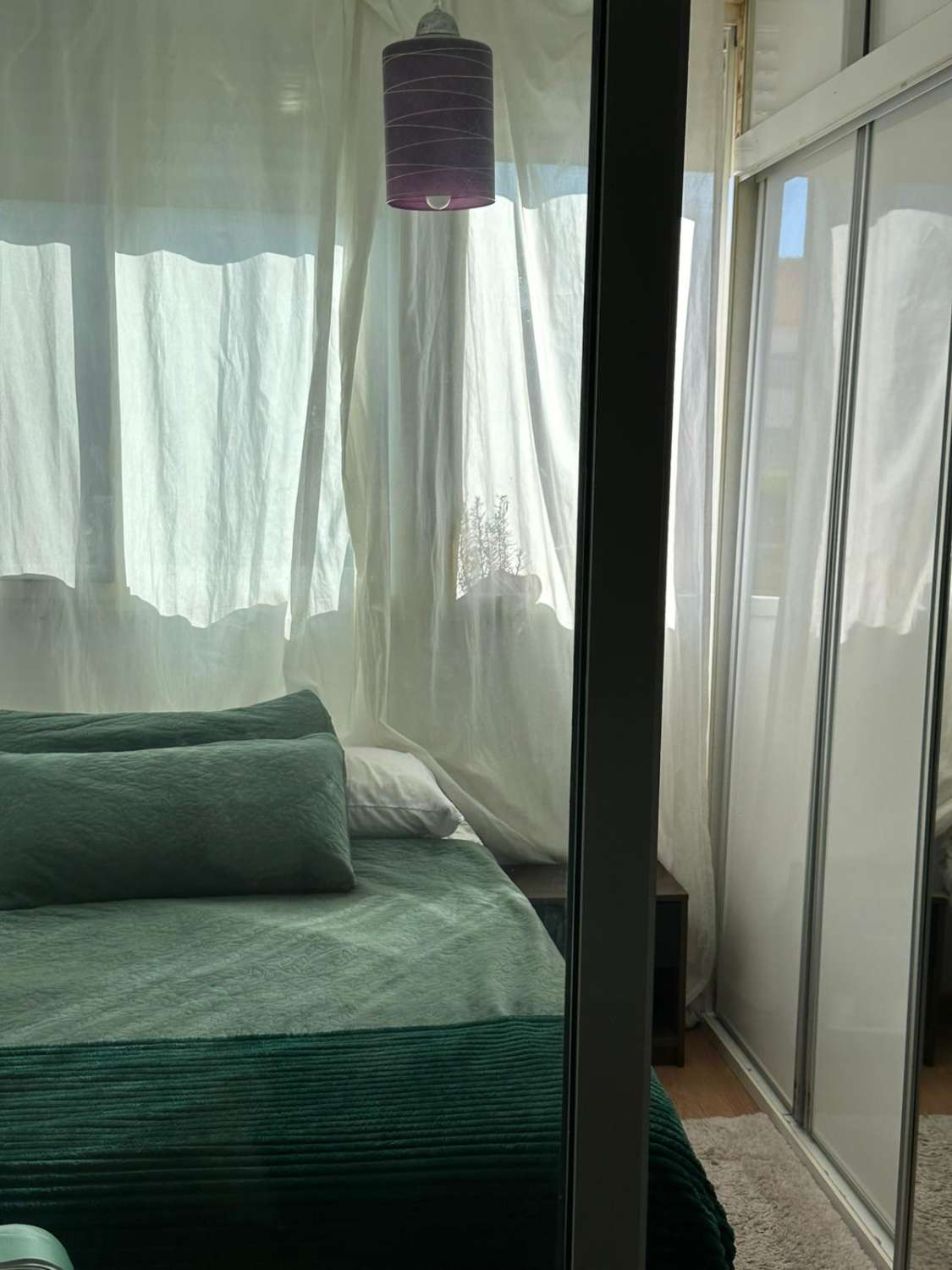 SE VENDE BONITO APARTAMENTO  CON VISTAS AL MAR  LATERALES AMUEBLADO EN ZONA EL SALTILLO (TORREMOLINOS)