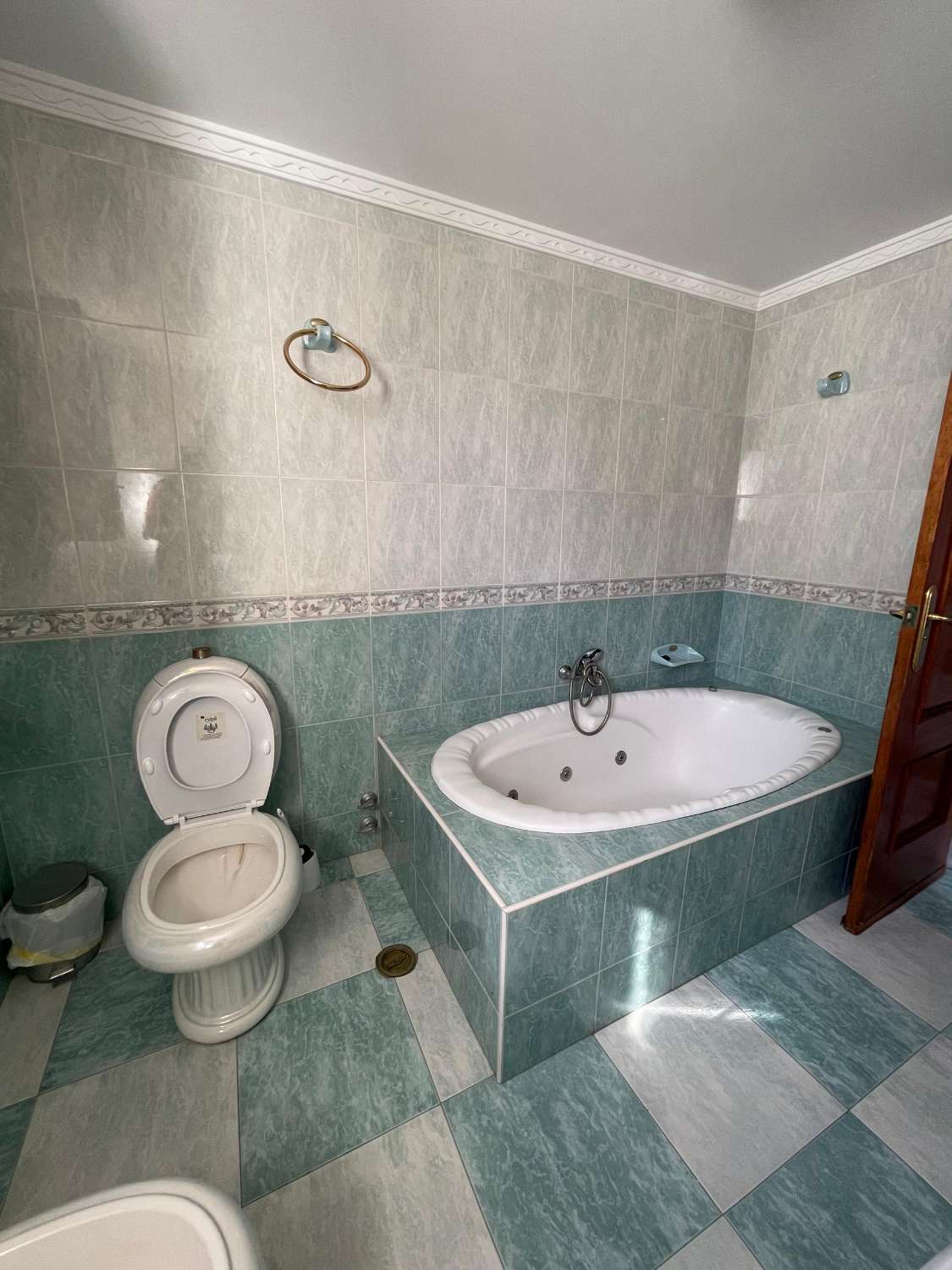 For rent from 20/10/2025 to 31/05/2026 Beautiful apartment with sea views in Torremuelle area ( Benalmádena )