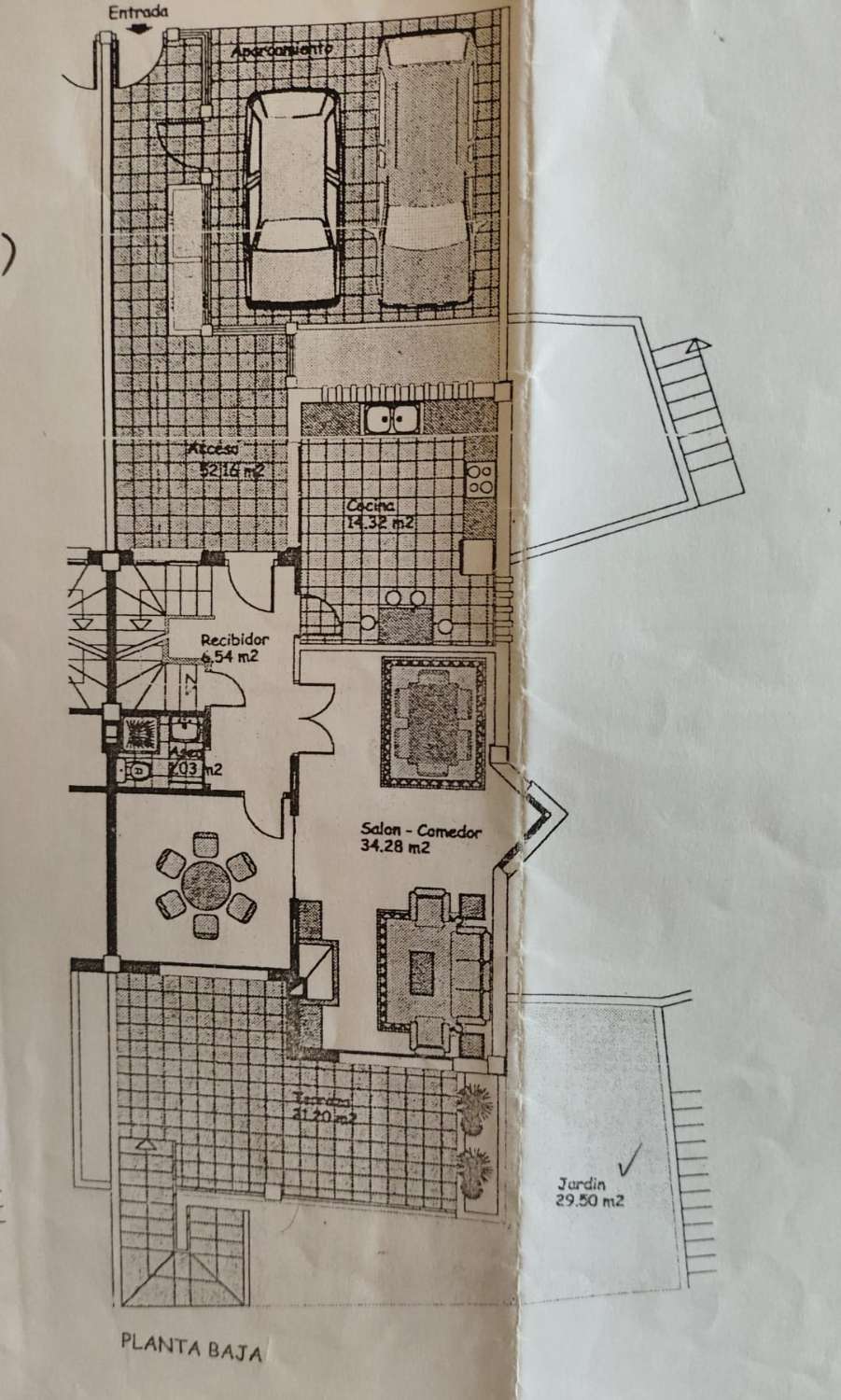 SE ALQUILA POR LARGA TEMPORADA BONITO CHALET ADOSADO   EN TORREMOLINOS