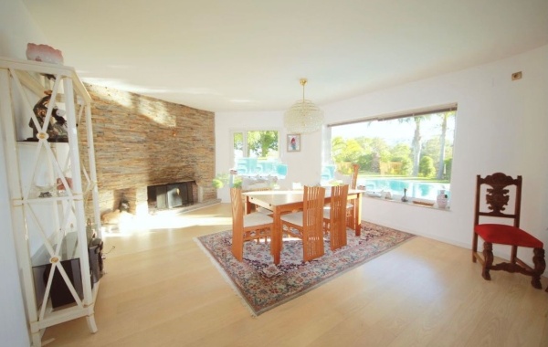 SE ALQUILA DESDE 1.9.25-30.6.26  MAGNIFICA VILLA DE 1 SOLA PLANTA EN BENALMADENA A 600 METROS DE LA PLAYA
