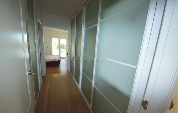 SE ALQUILA DESDE 1.9.25-30.6.26  MAGNIFICA VILLA DE 1 SOLA PLANTA EN BENALMADENA A 600 METROS DE LA PLAYA