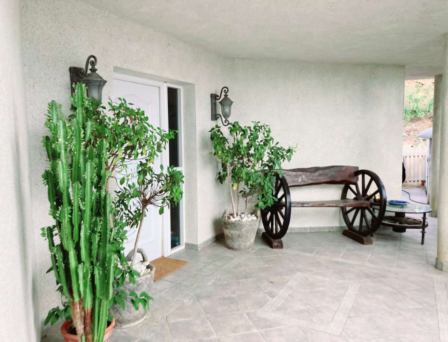 SE ALQUILA DESDE 1.9.25-30.6.26  MAGNIFICA VILLA DE 1 SOLA PLANTA EN BENALMADENA A 600 METROS DE LA PLAYA