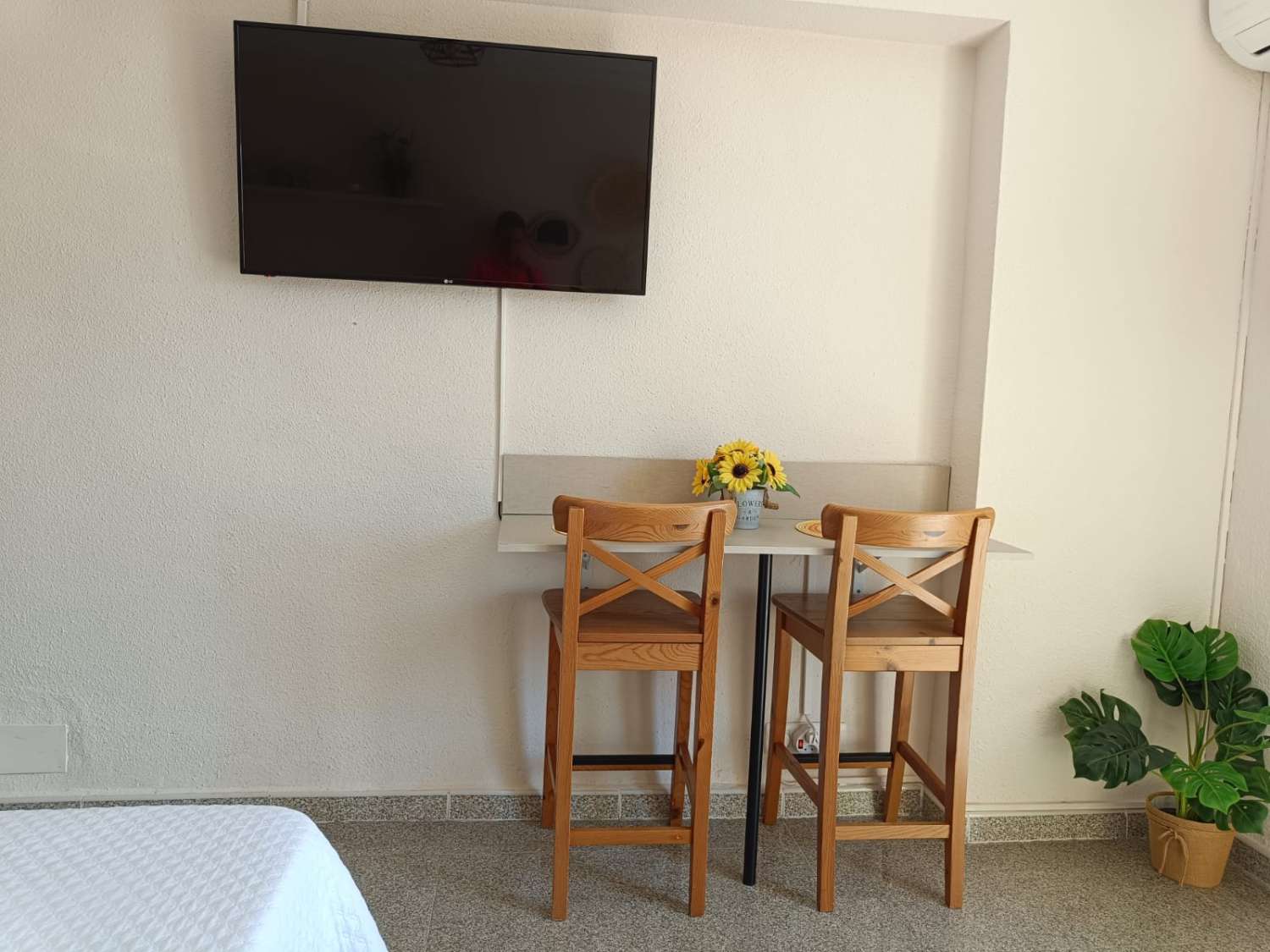 IDEAL FOR INVESTORS BEAUTIFUL STUDIO WITH SEA VIEWS FOR SALE IN ARROYO DE LA MIEL (BENALMADENA)