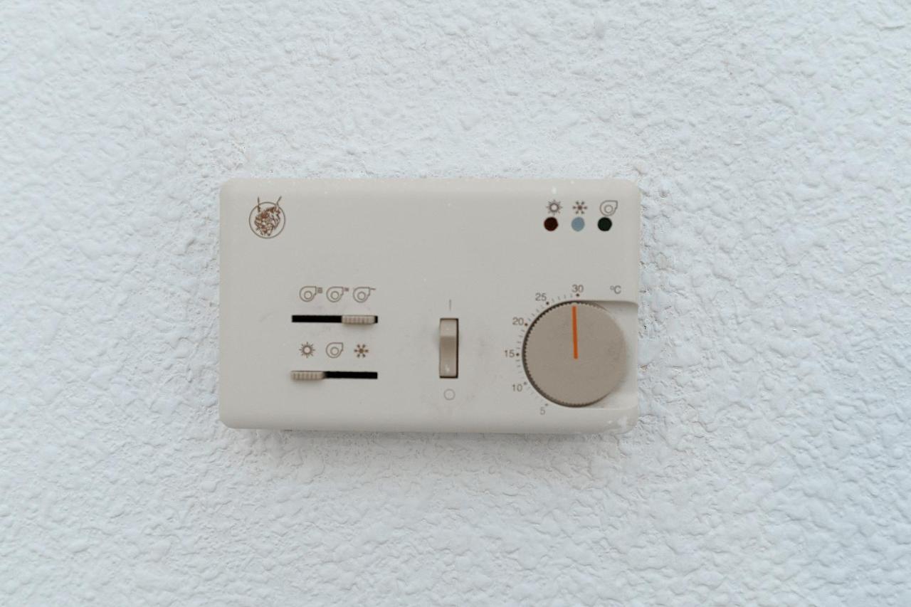 MEDIA TEMPORADA . SE ALQUILA DESDE 1.12.25- 30.5.26  BONITO APARTAMENTO EN EL BAJONDILLO (TORREMOLINOS)