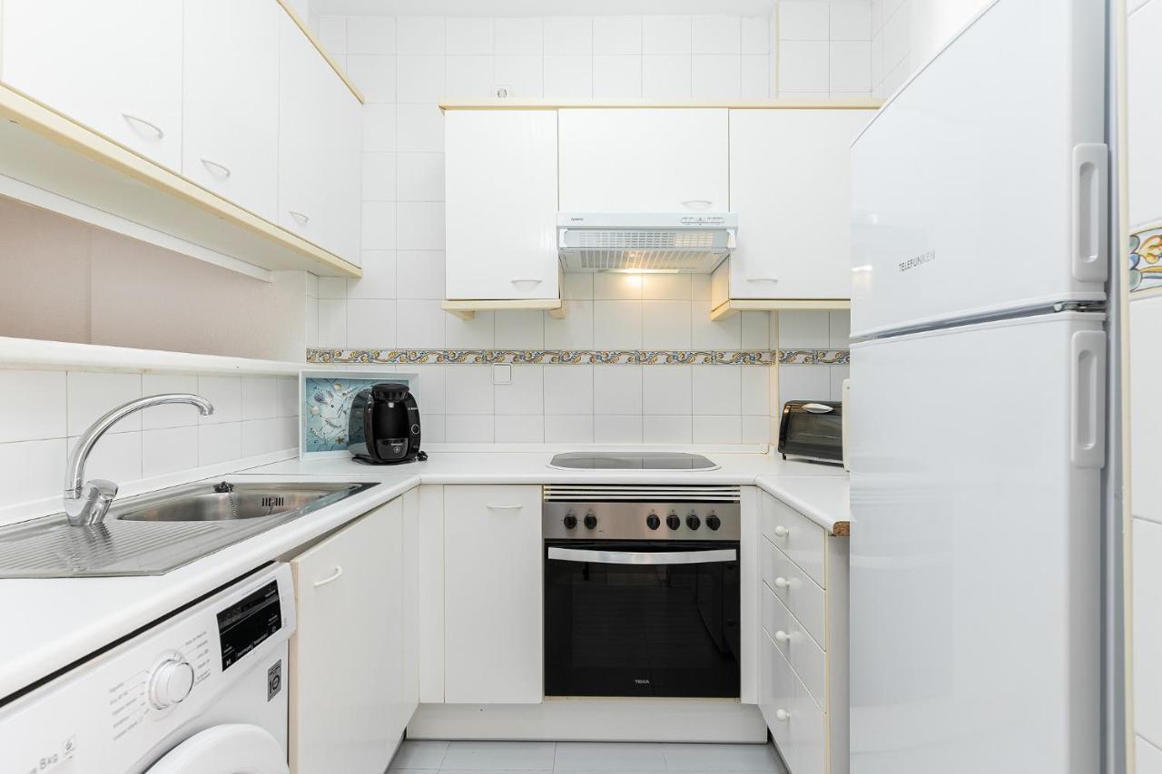 MEDIA TEMPORADA . SE ALQUILA DESDE 1.12.25- 30.5.26  BONITO APARTAMENTO EN EL BAJONDILLO (TORREMOLINOS)