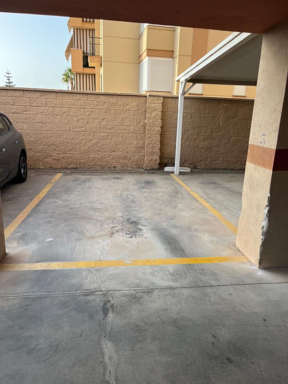 SE VENDE BONITO APARTAMENTO EN FUENGIROLA