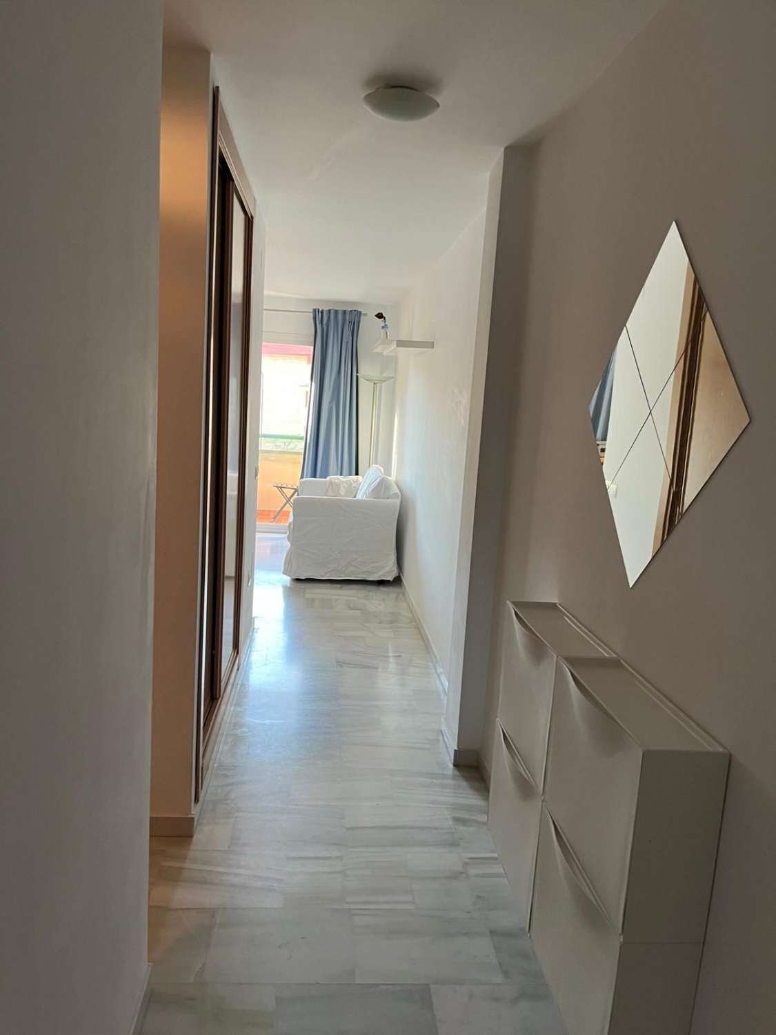 SE VENDE BONITO APARTAMENTO EN FUENGIROLA