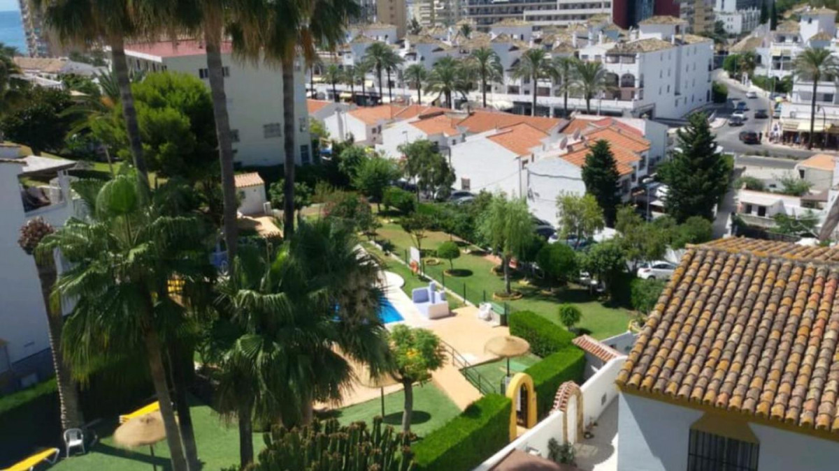 MELLEMTIDSLEJE FRA 1.9.26 -30.6.27 DEJLIG LEJLIGHED MED HAVUDSIGT I BENALMADENA