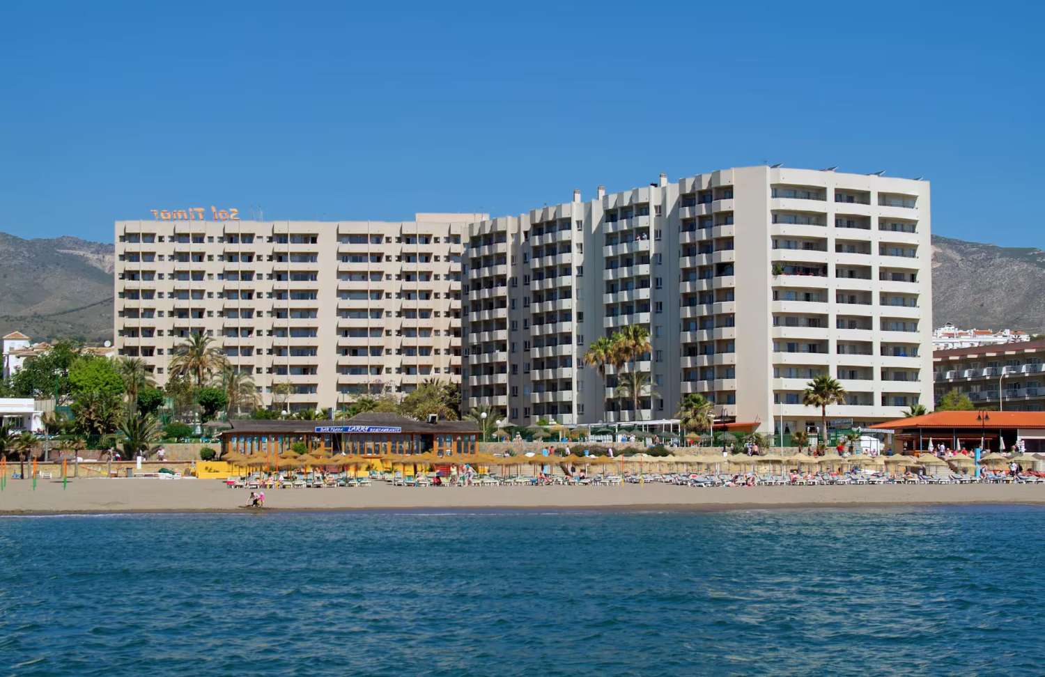 HALV PERIODE TIL LEJE FRA 1.10.25-30.6.26 DEJLIGT STUDIE MED FRONTAL HAVUDSIGT I TORREMOLINOS VED SIDEN AF PUERTO MARINA