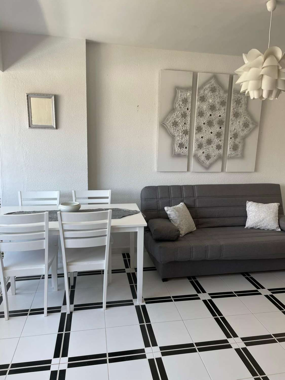 FOR RENT FROM 1/10/2023 TO 30/06/2024 NICE 1 BEDROOM APARTMENT 40 METERS FROM THE BEACH IN BENALMÁDENA