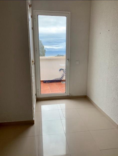 BELLA CASA BIFAMILIARE IN VENDITA A BENALMADENA
