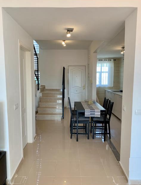 BELLA CASA BIFAMILIARE IN VENDITA A BENALMADENA