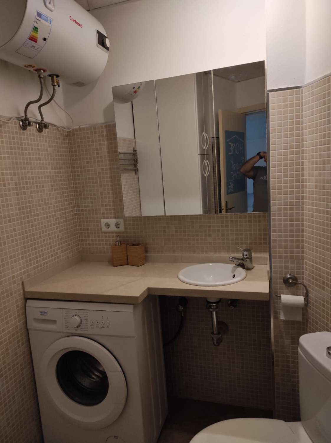 HALF SEASON.  FOR RENT FROM 1.9.25-30.6.26 NICE STUDIO WITH SEA VIEWS ON 1ST LINE BENYAMINA-PLAYAMAR (TORREMOLINOS)