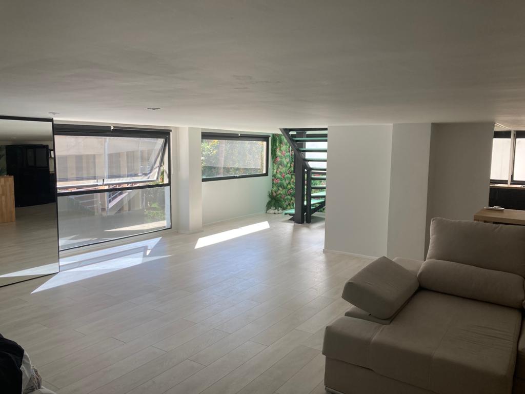LANGTIDSLEIEFRA 1 OKTOBER 2025 VAKKER DUPLEX I MONTEMAR VED SIDEN AV LA CARIHUELA (TORREMOLINOS)