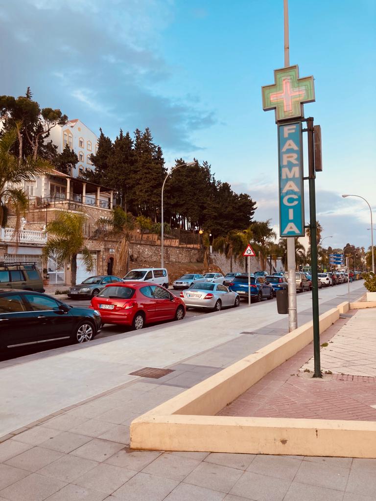 LANGTIDSLEIEFRA 1 OKTOBER 2025 VAKKER DUPLEX I MONTEMAR VED SIDEN AV LA CARIHUELA (TORREMOLINOS)
