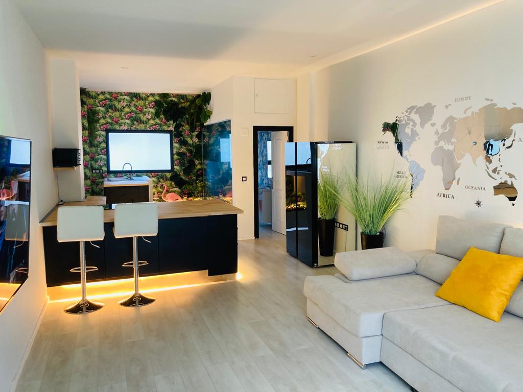 LANGTIDSLEIEFRA 1 OKTOBER 2025 VAKKER DUPLEX I MONTEMAR VED SIDEN AV LA CARIHUELA (TORREMOLINOS)