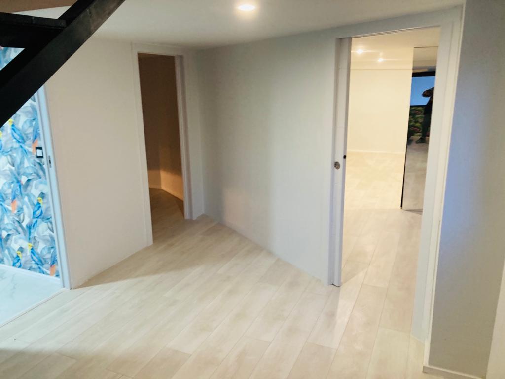 LANGTIDSLEIEFRA 1 OKTOBER 2025 VAKKER DUPLEX I MONTEMAR VED SIDEN AV LA CARIHUELA (TORREMOLINOS)