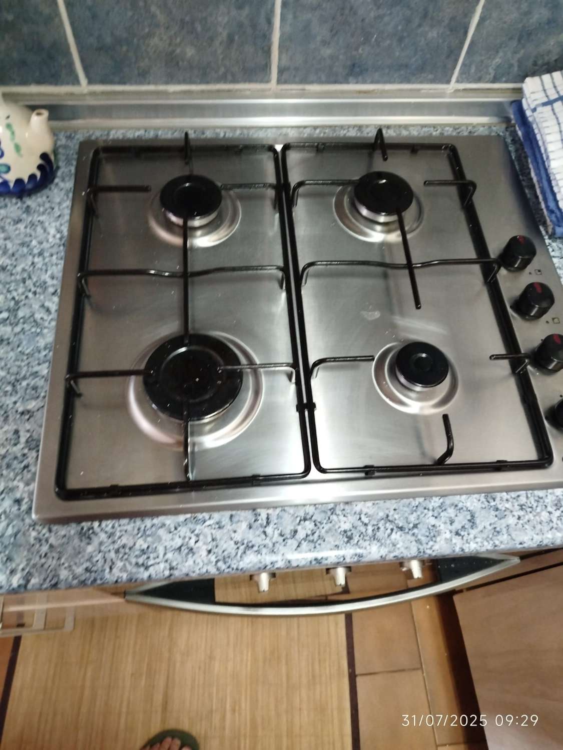 ALQUILER DE MEDIA  TEMPORADA .  DESDE  1.9.25-30.6.26 BONITO APARTAMENTO CERCA DE PLAZA SOLYMAR ( BENALMADENA)