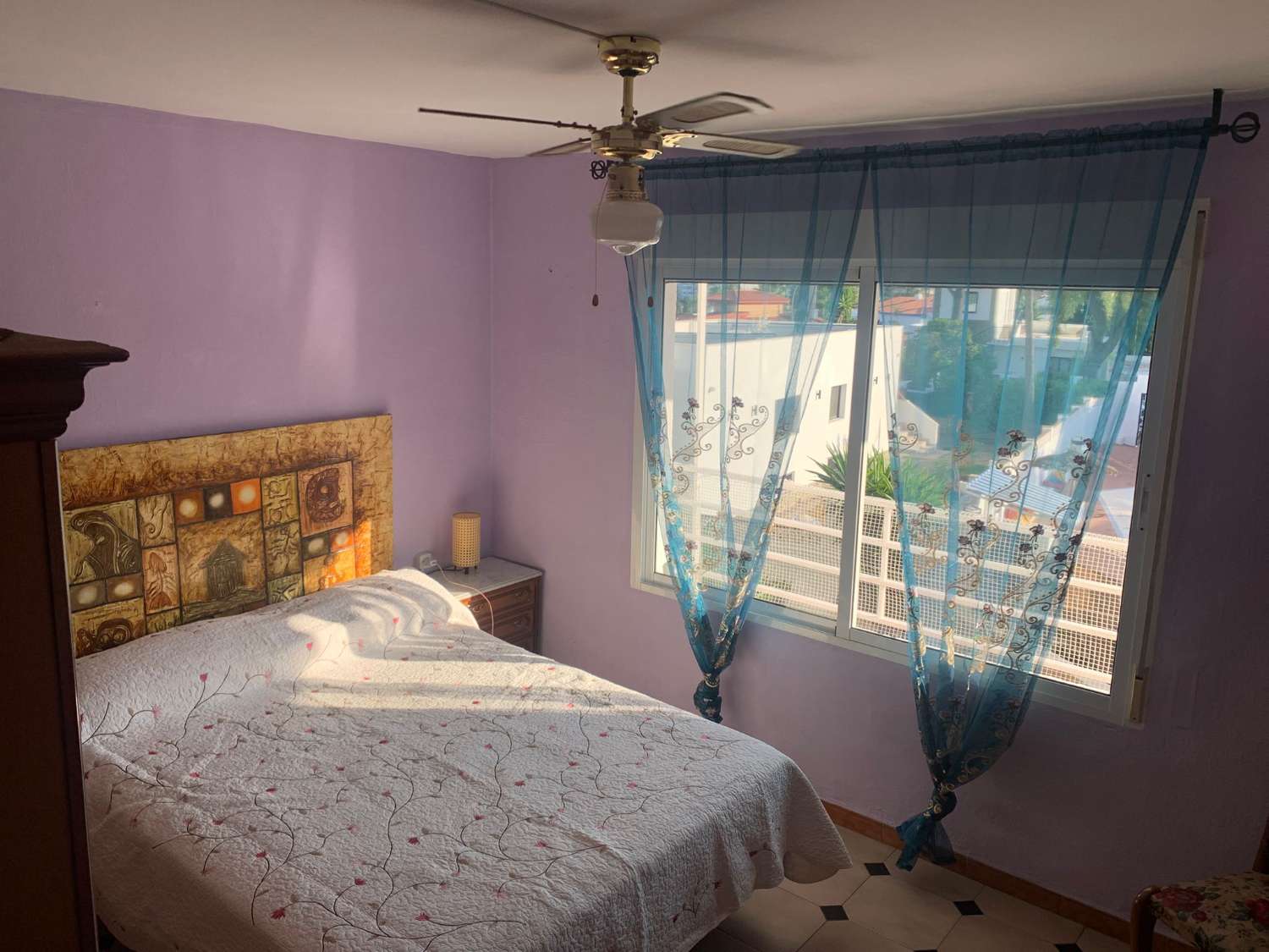 ALQUILER DE MEDIA  TEMPORADA .  DESDE  1.9.25-30.6.26 BONITO APARTAMENTO CERCA DE PLAZA SOLYMAR ( BENALMADENA)