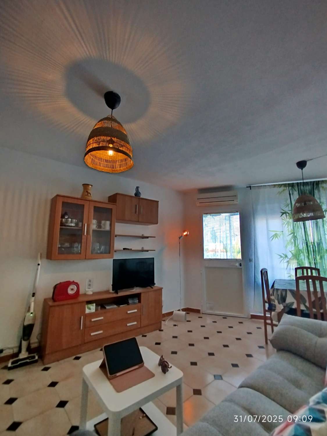ALQUILER DE MEDIA  TEMPORADA .  DESDE  1.9.25-30.6.26 BONITO APARTAMENTO CERCA DE PLAZA SOLYMAR ( BENALMADENA)