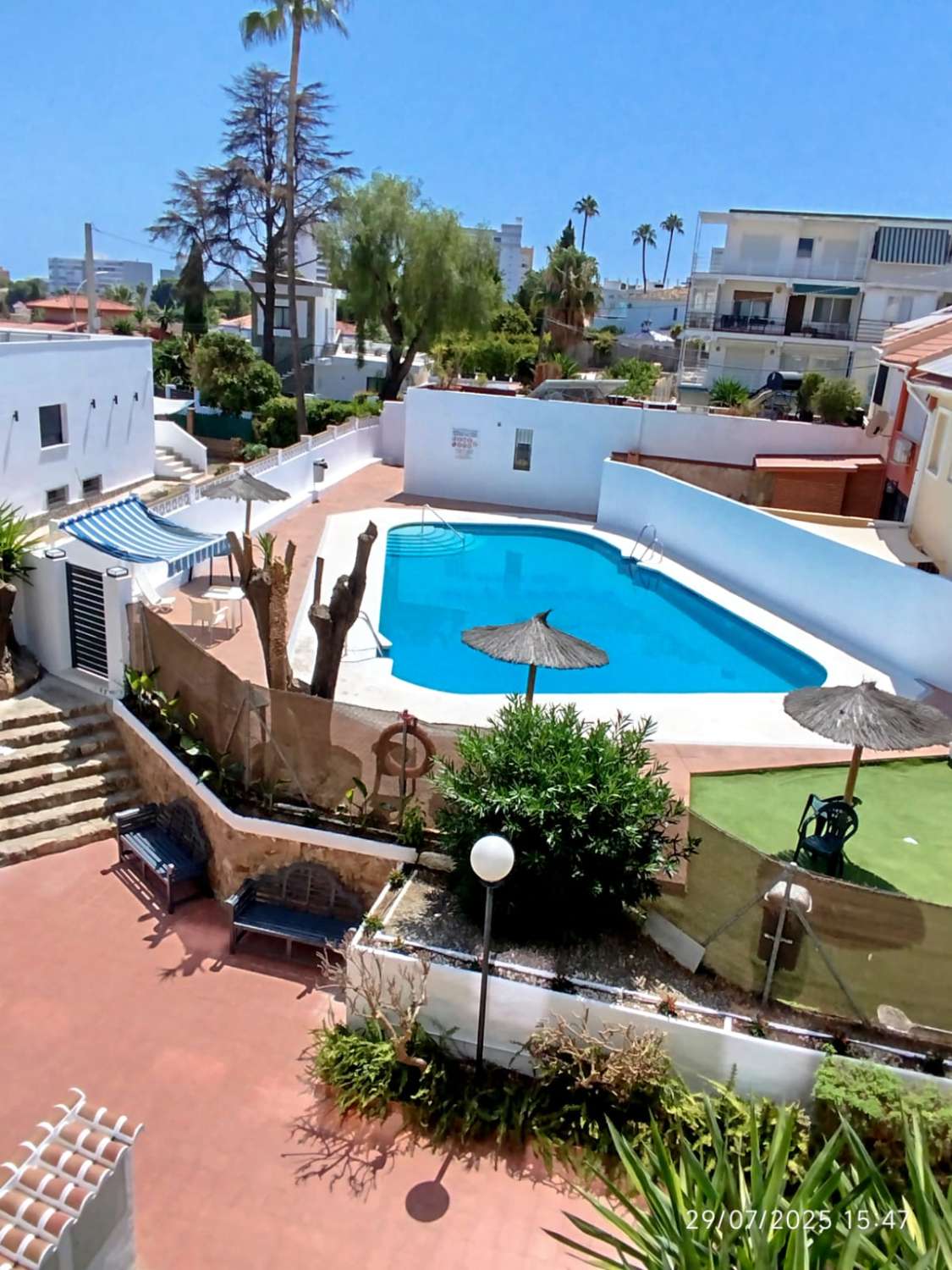 ALQUILER DE MEDIA  TEMPORADA .  DESDE  1.9.25-30.6.26 BONITO APARTAMENTO CERCA DE PLAZA SOLYMAR ( BENALMADENA)