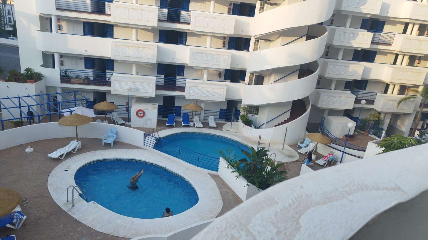 GRAZIOSO APPARTAMENTO CON VISTA SUL MARE A 150 METRI DALLA SPIAGGIA DI BENALMADENA IN AFFITTO A LUNGO TERMINE