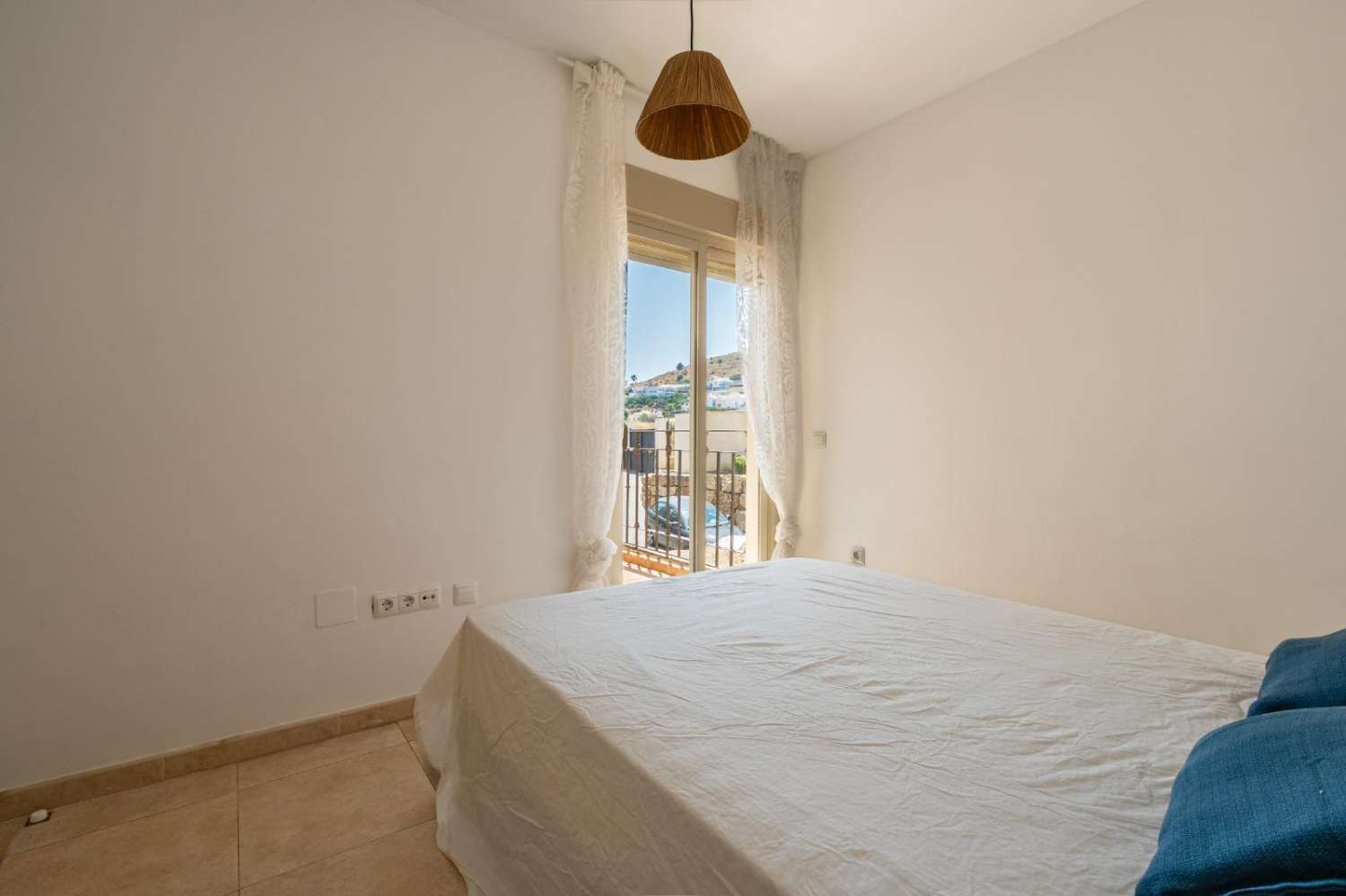 VACKER HELRENOVERAD MÖBLERAD DUPLEX TILL SALU I RIVIERA DEL SOL (MIJAS)