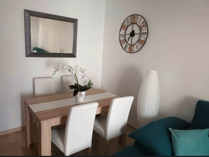 HALBE SAISON. ZU VERMIETEN VOM 1.9.25-30.6.26 WUNDERSCHÖNE WOHNUNG MIT MEERBLICK IN SANT ANGELO (BENALMADENA)