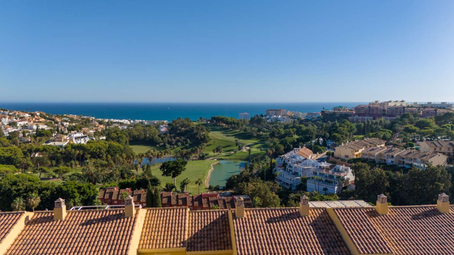 Nybyggnation. Stora lägenheter till salu i ett exklusivt bostadsområde i Benalmadena