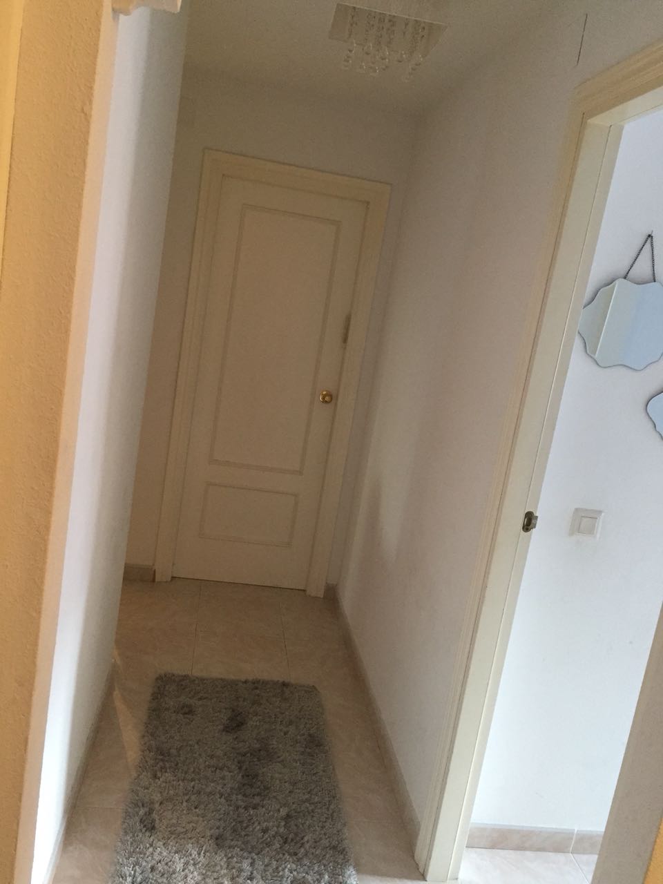 MOOI APPARTEMENT TE HUUR VOOR LANGE TERMIJN IN HET CENTRUM VAN LA CARIHUELA (TORREMOLINOS)