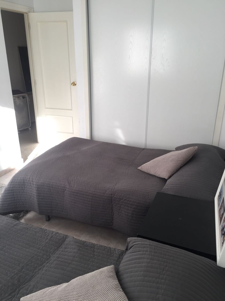 HALVE TERMIJN VERHUUR VAN 1.9.25-30.6.26 MOOI APPARTEMENT IN HET CENTRUM VAN LA CARIHUELA (TORREMOLINOS)