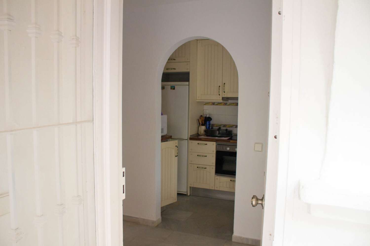 MEDIA TEMPORADA SE ALQUILA DESDE 1.9. 25-30.6.26  BONITO APARTAMENTO EN PLANTA BAJA A 150 METROS DE LA PLAYA EN BENALMADENA