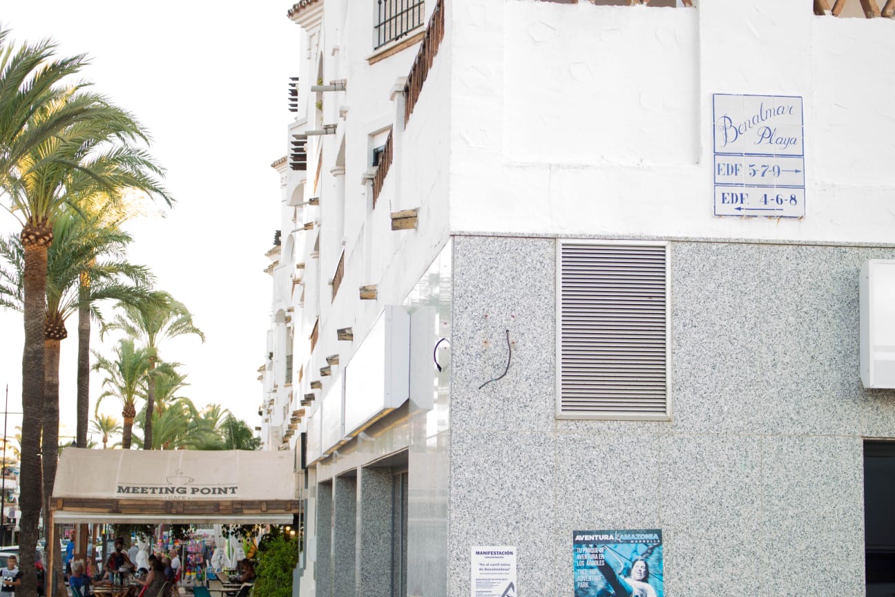 MEDIA TEMPORADA SE ALQUILA DESDE 1.9. 25-30.6.26  BONITO APARTAMENTO EN PLANTA BAJA A 150 METROS DE LA PLAYA EN BENALMADENA